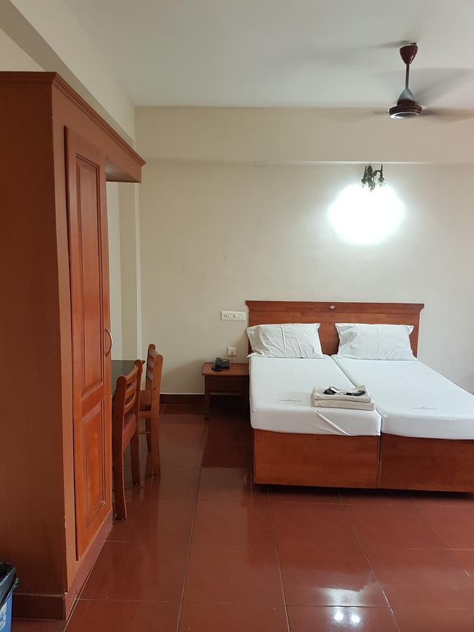 Hotel Shalimar Metro Kochi Exterior foto