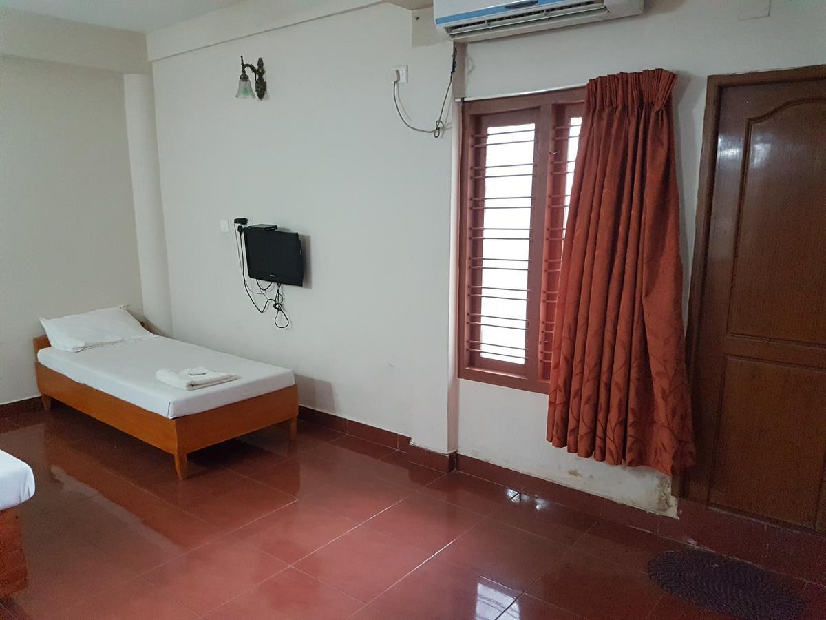 Hotel Shalimar Metro Kochi Exterior foto